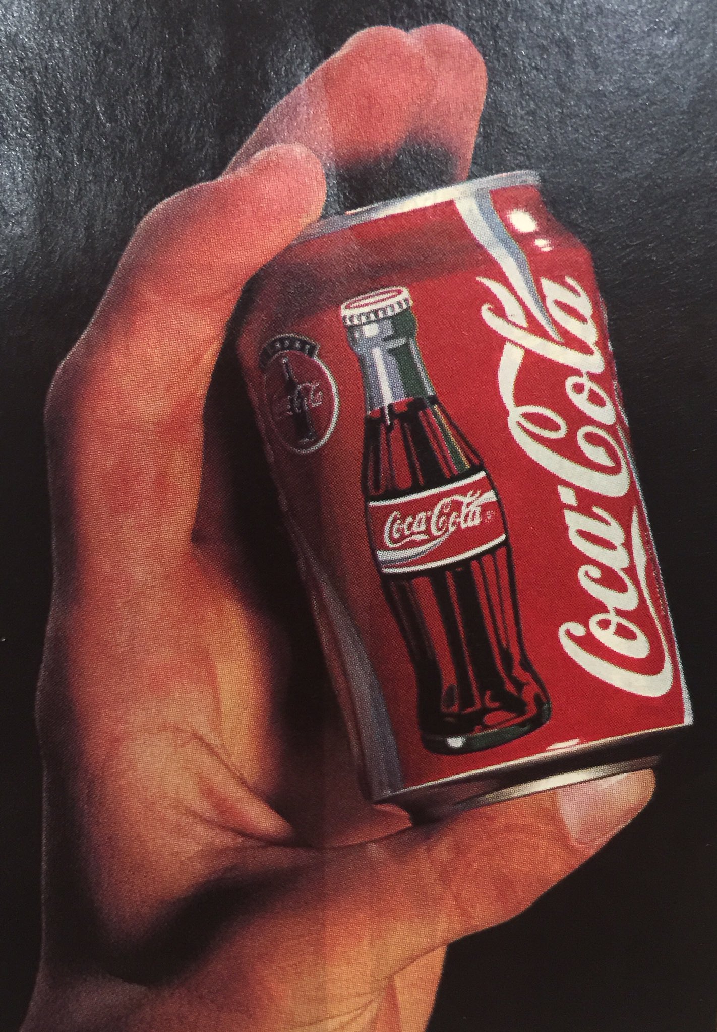 Darren Rovell On Twitter Hands Amp Cans Andre The Giant Holding A 12 Oz Beer In 1981 Bullets Center Gheorghe Muresan Holding A 12 Oz Coke In 1995 Credit Si Https T Co Lzyhrtsiok Twitter