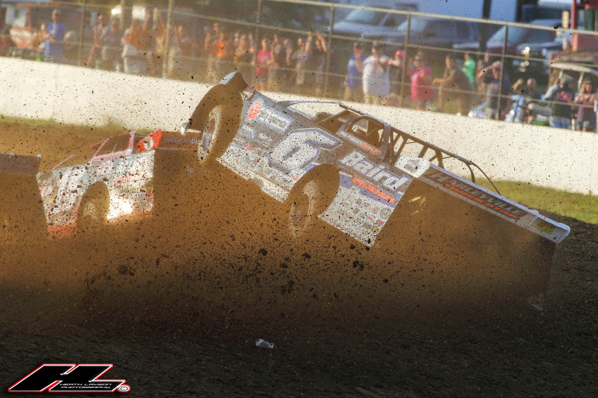 HeathLawsonPhto's tweet photo. When @TheFast49 takes his nickname too literal #Superman #neverlift https://t.co/HL1cGlTPI6