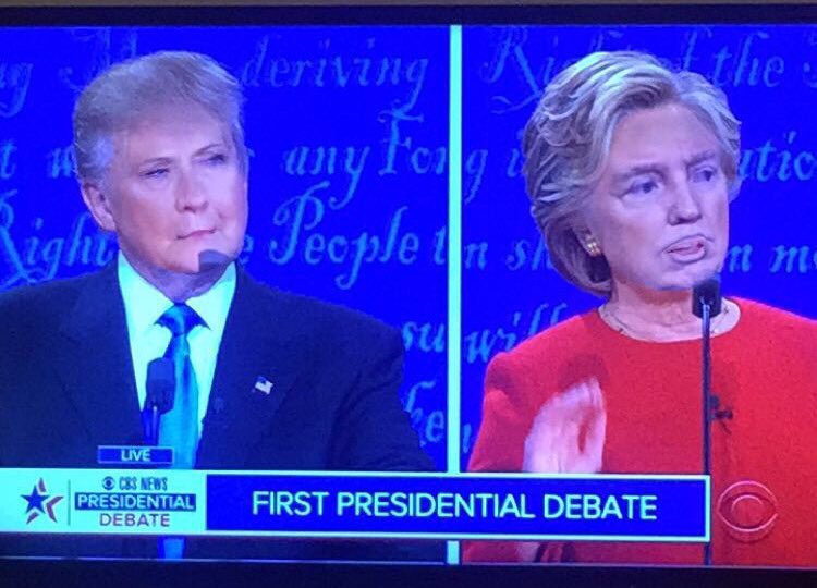Megan_Stein's tweet image. 10/10 recommend watching the debate through faceswap. #debatenight