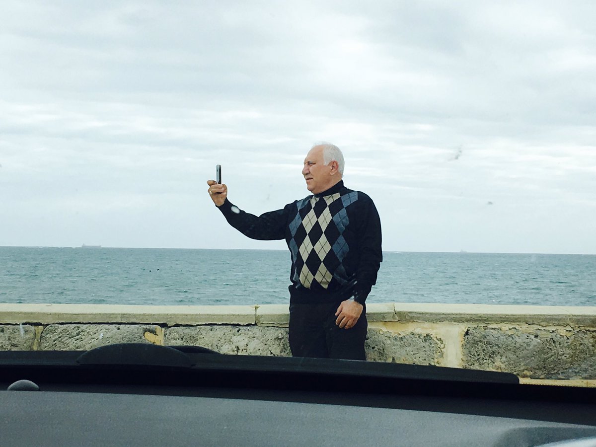 watching this older guy take selfies just made my day! what a legend.
