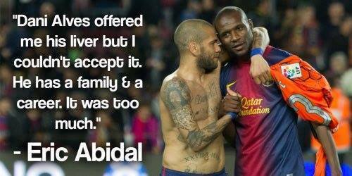 FootballFunnys's tweet photo. Friend like Alves... https://t.co/ivDBjSau6c