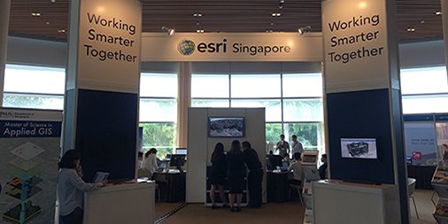 EsriSingapore's tweet image. Get your Pro, Online &amp;amp; Platform Apps questions answered at #ArcLab during the break #EsriSGUC