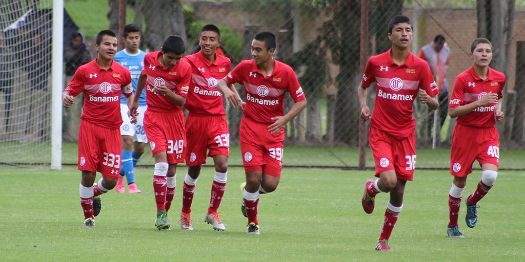 tolucafc_fb's tweet image. Tras 11 jornadas, los Diablos Rojos Sub-15 son la mejor ofensiva del Apertura 2016 con 22 goles a favor. 
#SomosRojos 😈🔴🇦🇹