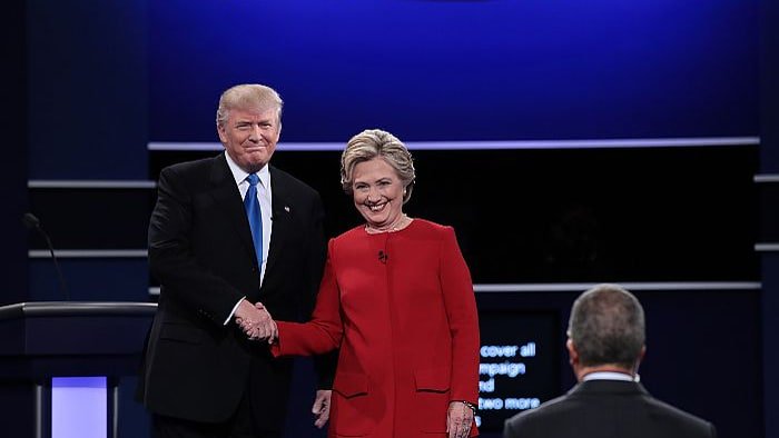 RollingStone's tweet photo. 19 WTF moments from #DebateNight https://t.co/YEJ1W3hbSQ https://t.co/4KetMzB1Zu