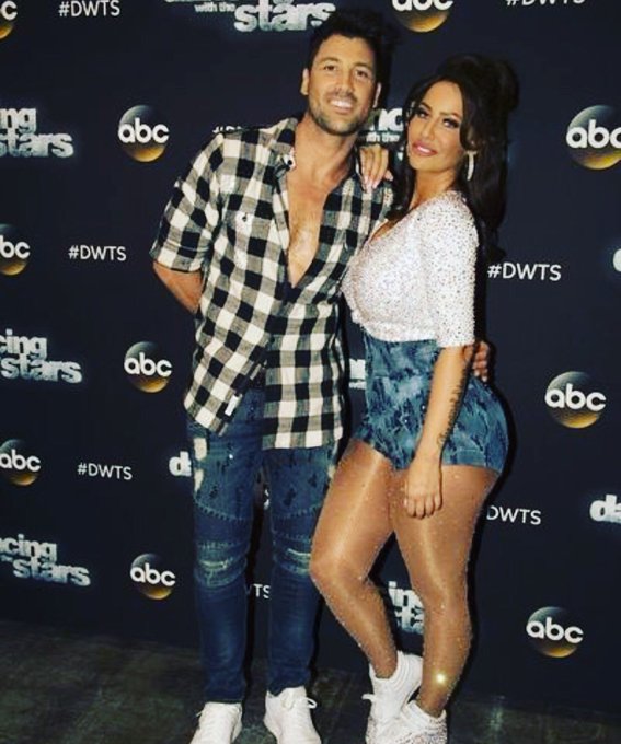 I have the BEST PARTNER EVER @MaksimC!!!! Please Vote for us!! 1800-868-3401 #teamspicysalsa ?????? https://t