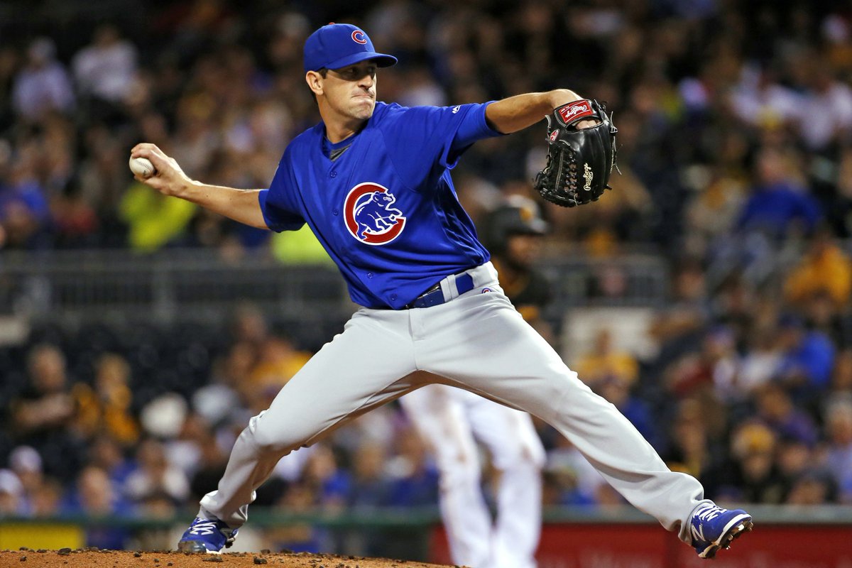 Kyle Hendricks extends mastery, Kris Bryant tops 100 RBIs in Cubs' 100th win