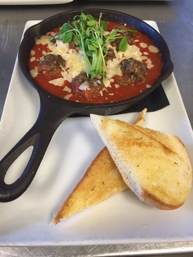 jerspogi2's tweet photo. Try this delicious food#hubrestaurant#cheflife#lovelife https://t.co/ivKDdvMm8y