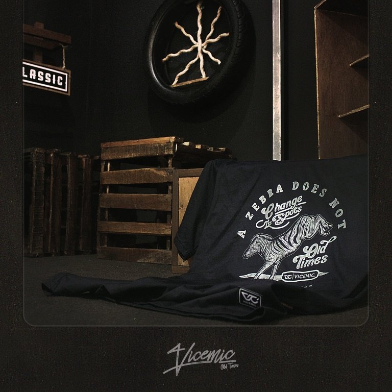 SEPTEMBER 2016 CATALOG
Product : T-Shirt Male &amp; Female
Code : VCM-TS-ZEBRA
Size : S, M, L, XL, XXL
Price : IDR. 150K