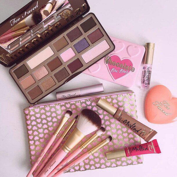 Kissmagit's tweet photo. Con il #makeup giusto la #giornata andrà alla grande! 💕 Tutto @toofaced #makeupaddict #makeuplover #toofaced https://t.co/RQmTlyKYy0