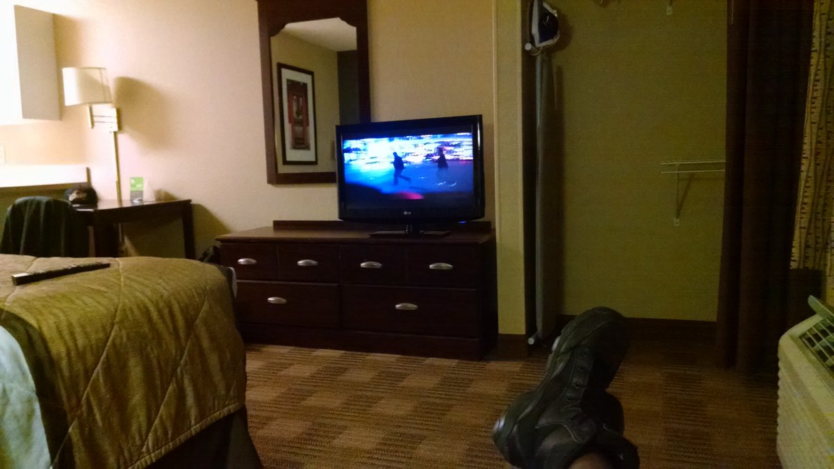 AddictLadder's tweet image. Enjoy a joint by yo damn self!!!!