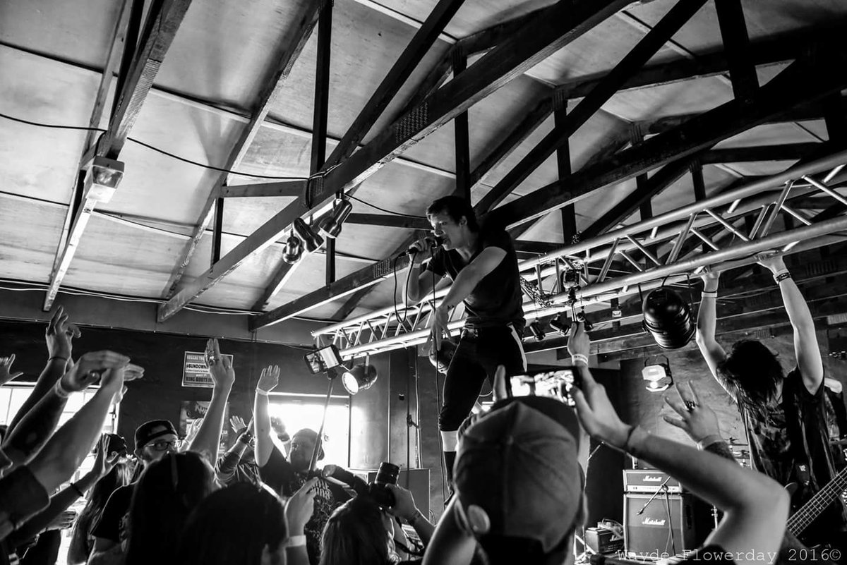 SetForTheSky's tweet image. Thank you @KrankdUpFest, you blew our minds ♡ We can't wait to be back to see you again! #KU16 📷: Wayde Flowerday