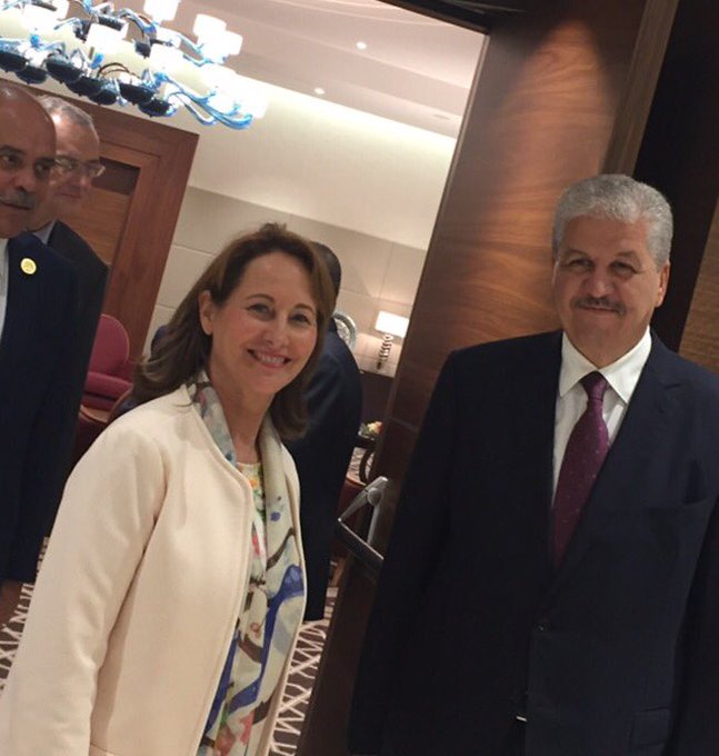 Voir l'image sur Twitter