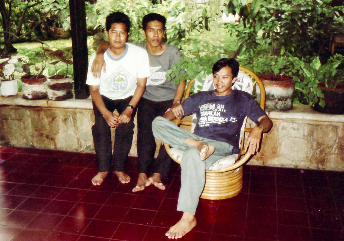 #arsip ceritanya paska muspim 95 di kalibata.sumber sulthoni el basori <a href="/imam_nahrawi/">Imam Nahrawi</a> @aminmaruf27 <a href="/Tawangalun14/">Dzulfikar Rezky</a> <a href="/zainul_munas/">Zainul Munasichin</a> <a href="/Mukafi_Makki/">Mukafi Makki</a>