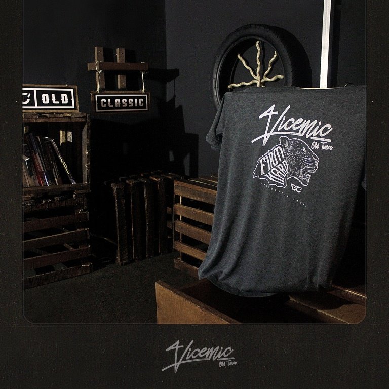 SEPTEMBER 2016 CATALOG
Product : T-Shirt Male &amp; Female
Code : VCM-TS-FM
Size : S, M, L, XL, XXL
Price : IDR. 150K