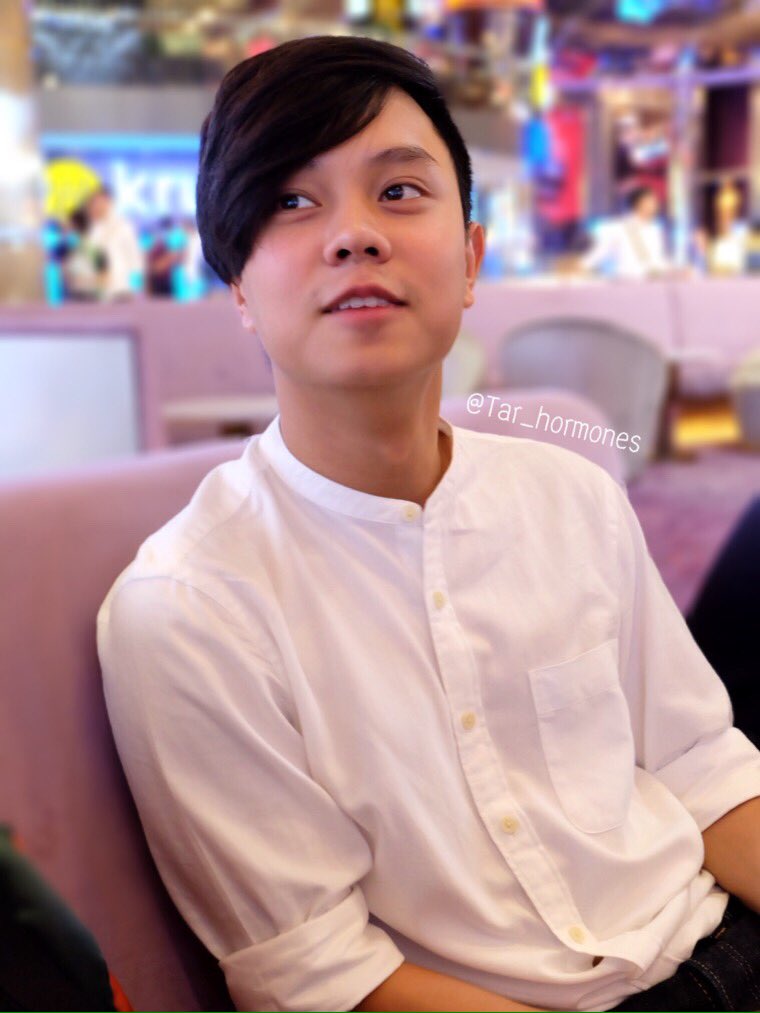 Tar_Hormones's tweet photo. ยิ้มทีก็หัวใจหล่น
ทำไมมันโดนอย่างนี้!

cc: @gunnjunhavat  @AlwaysGunnJ https://t.co/NWS4dUvEcL