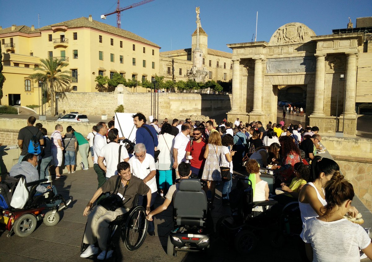 Rurapolis's tweet photo. Hoy celebramos el #diamundialdelturismo impulsando el turismo accesible para tod@s en nuestro Puente Romano. ¡Gran iniciativa @Pedro_IU! https://t.co/Vn81Wgz8CV