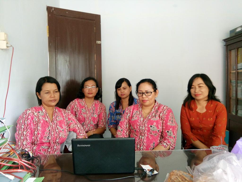 mariaitut33's tweet photo. @pusluhdayakp @kkpgoid @bpsdmpkp luhkan Kabupaten Katingan menjadi mitra vicon..aneka olahan empek empek ikan gabus.. https://t.co/GBj3GNSMMq