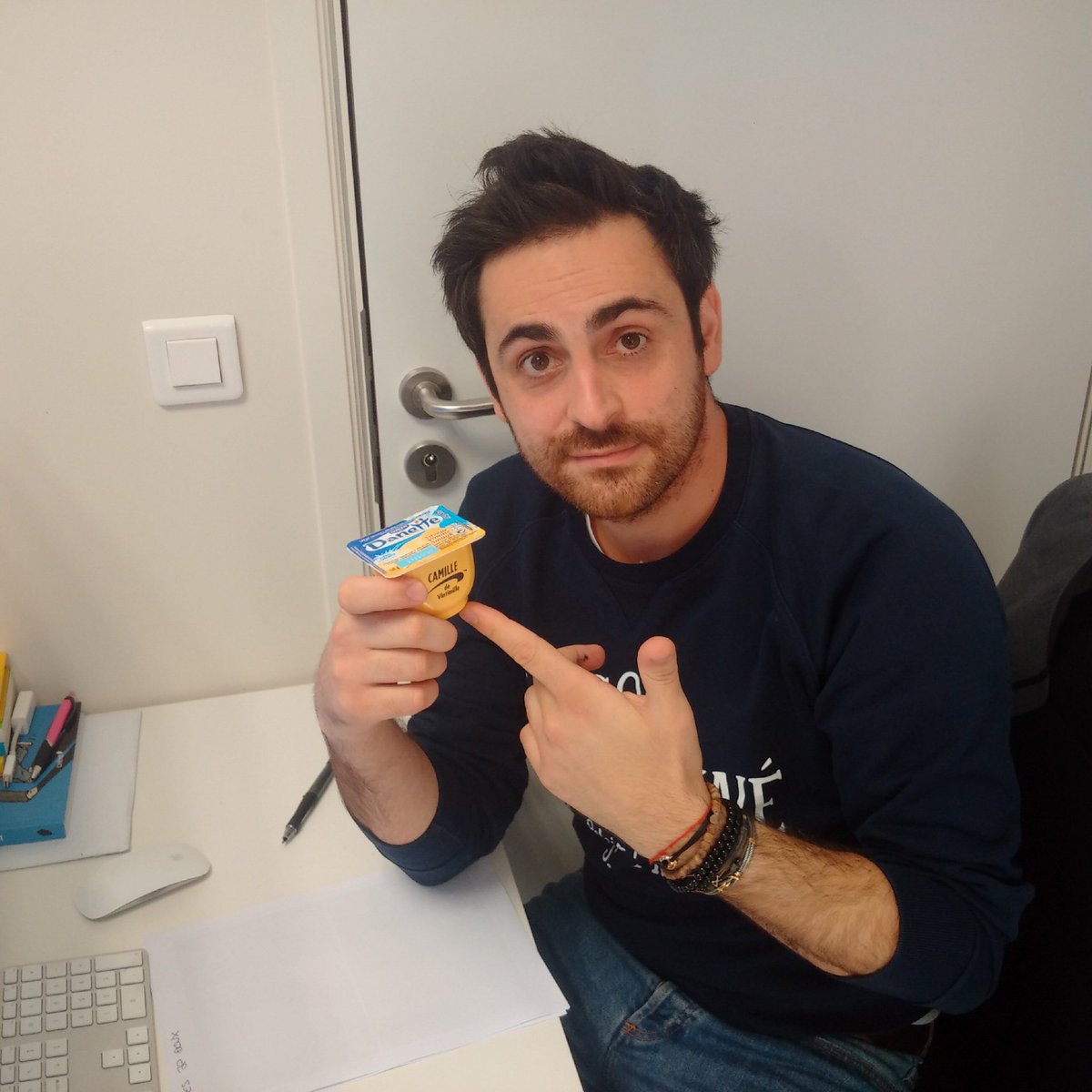 CamilleCombal's tweet image. Regardez ce que j'ai recu!!!
Sont forts Danette!
J'ai mon nom de surfeur suis trop content
#Brice3 #LaCremeDesSurfeurs