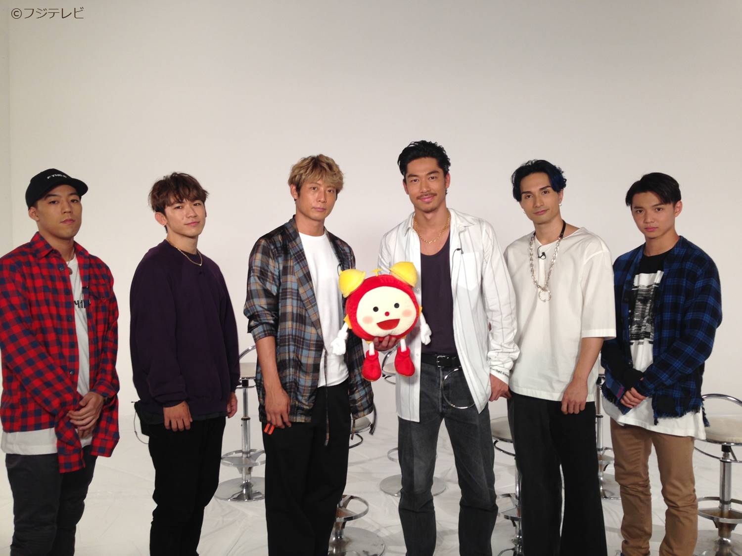 めざましテレビ در توییتر きょうリリースされたexileのベストアルバム メンバーのexile Akiraさん 橘ケンチさん 黒木啓司さん Exile Naotoさん 世界さん 佐藤大樹さんが15年の歩みを語ってくれたよ ๑ ᴗ و 6時30分過ぎに放送