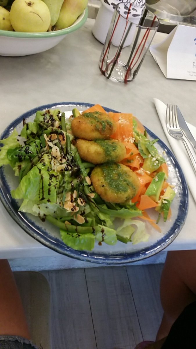 Italian food doesn't have to be high in calories to be enjoyable- the secret is fresh, local produce and being prepared with love