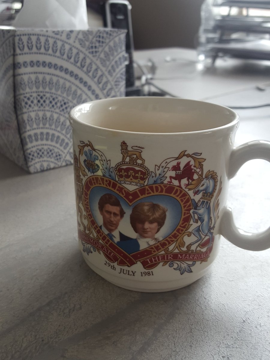 Still going strong <a href="/OksiOdedina/">OksiWanKenobi</a>, the cup i mean #TuesdayTreat #tea