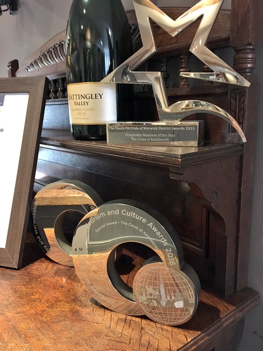 TheCrossKen's tweet photo. Our new Special Award... Adding to our collection 😉 #cwtca2016 #kenbizhour #proud https://t.co/yYMKdT8Yvz