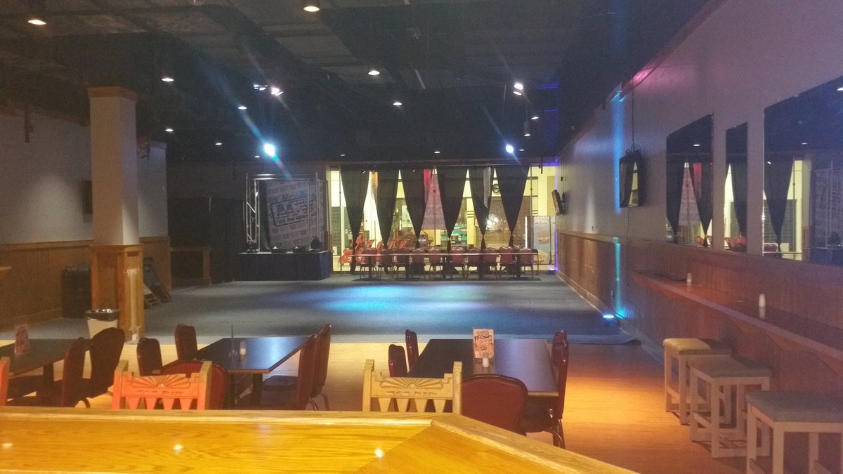 HSchneiderWWN's tweet photo. Now open Gulf View Event Center is the perfect place to accommodate parties of all sizes.  Call us today to book your event 727-842-9219 https://t.co/DdMFn3zRDj