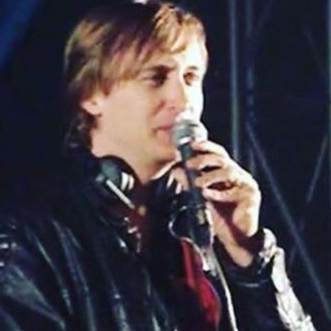 Hahaha baby GUETTA https://t.co/bKCpizIX4G