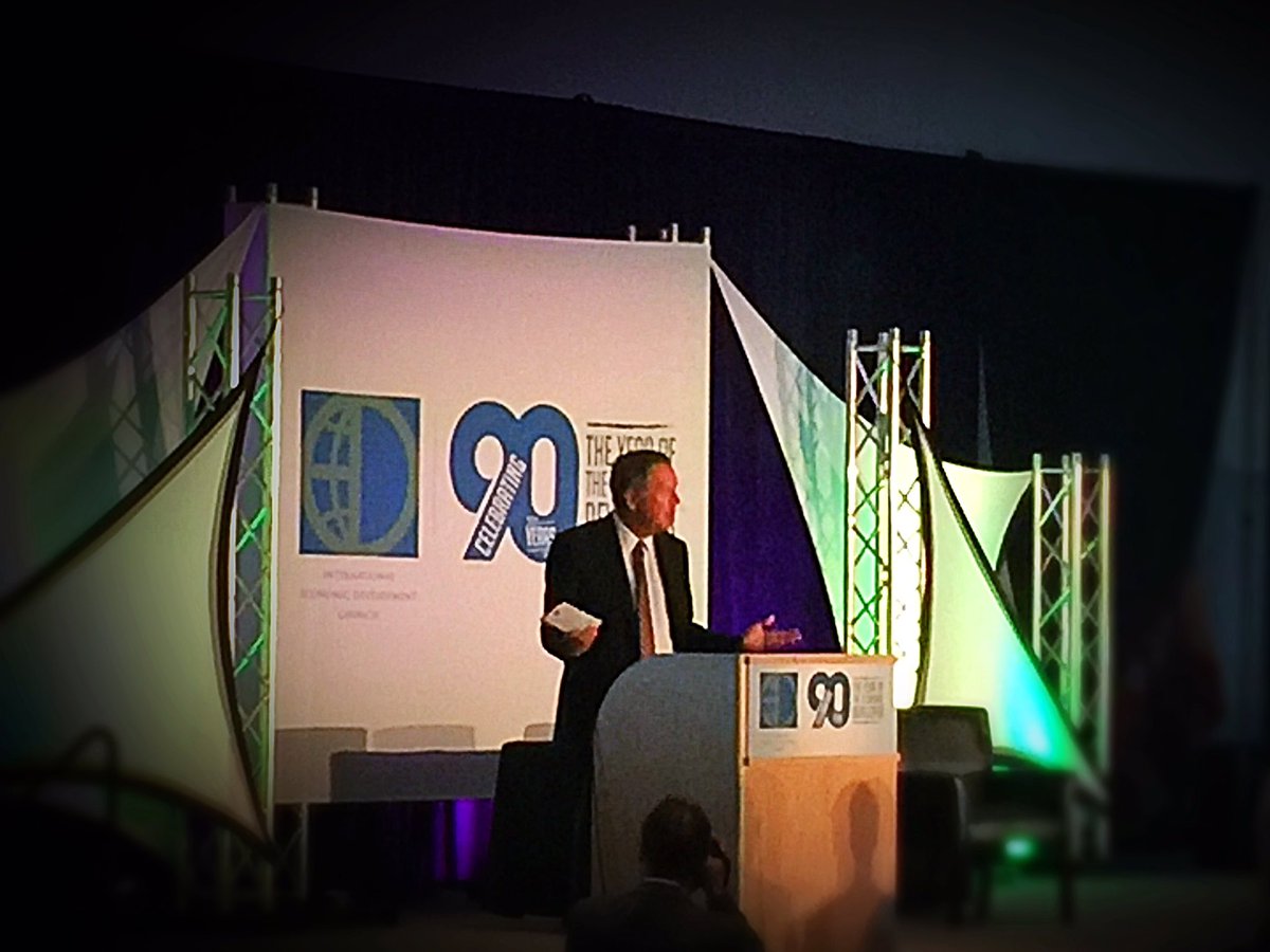 itswhereilive's tweet photo. Love the #iedccleveland energy &amp; Econ Developers that provide it! #govkasich #jobsohio #communitysystems #itswhereilive https://t.co/1X96gRL08V