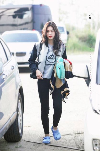 CtX-OvUVUAAknK0.jpg:large