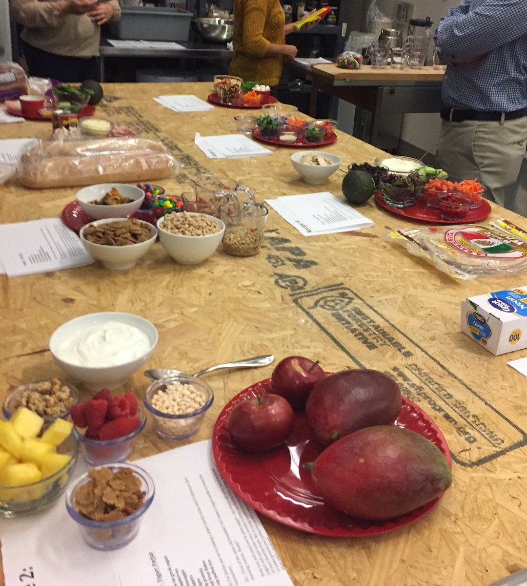 PBS39Channel's tweet photo. Behind the scenes prep for filming It's Delicious with @asr_media #healthykids #nutrition #pbs39Checkup #LUNCH #pbs39kids https://t.co/vApukz5ztN