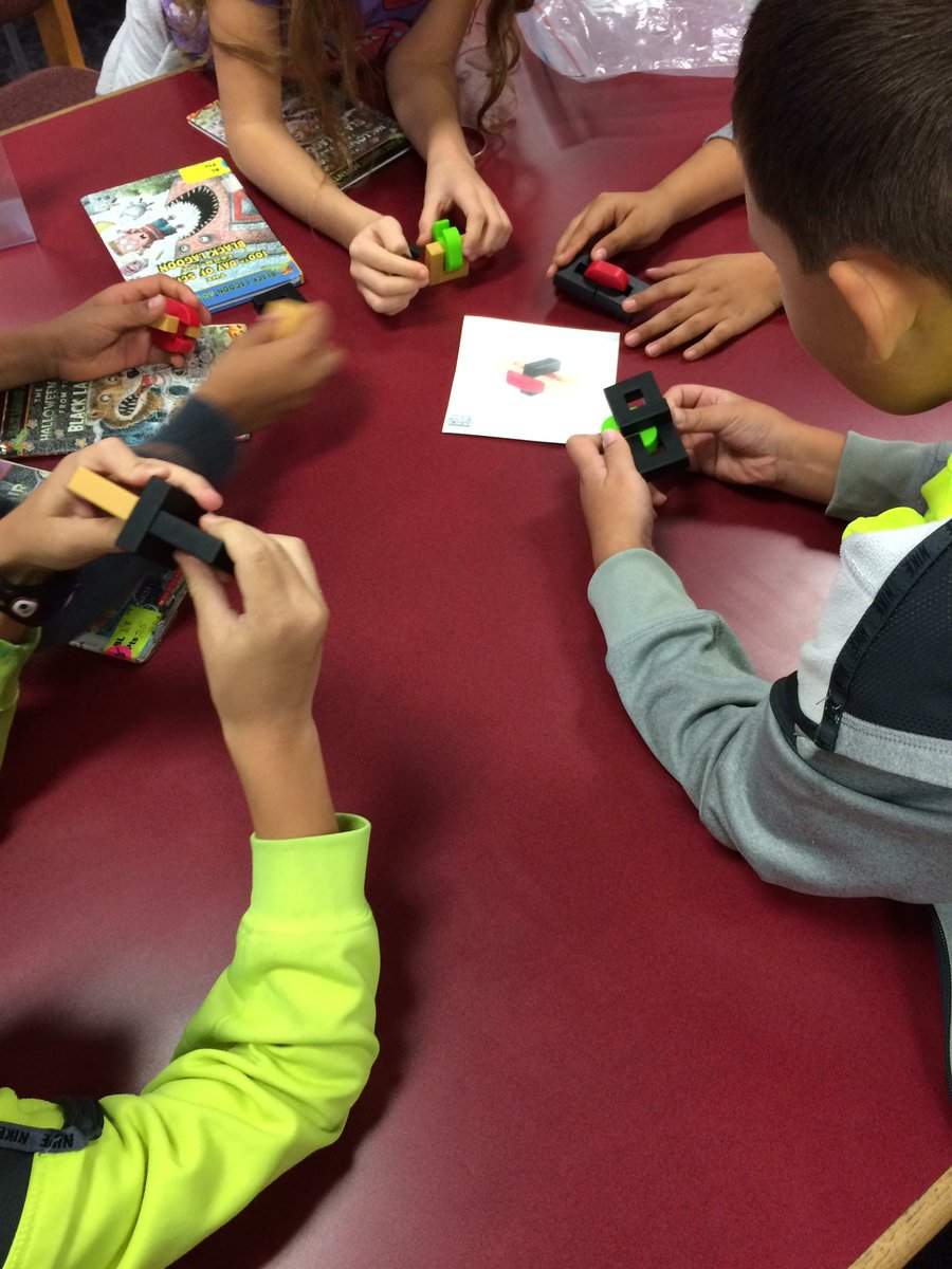 BTELibrarian's tweet photo. @BTENews 3rd grades working on their first #IOBlock building challenges. #ManorISD https://t.co/YiBLbR3TPe