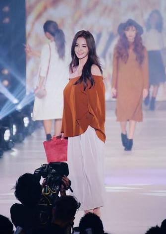 yebiiins's tweet photo. #yebinstagram update https://t.co/0swwxaSUhs