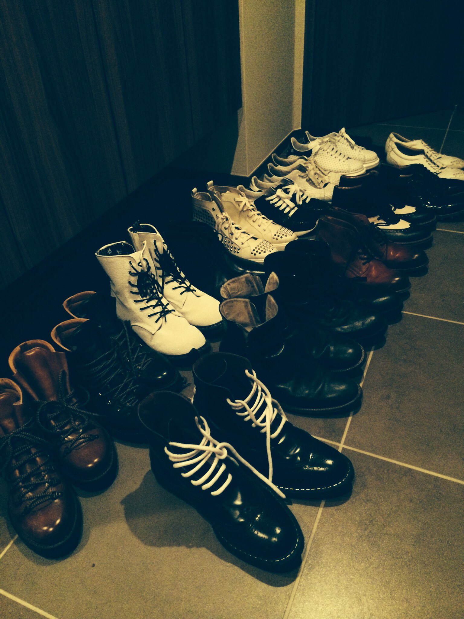 靴 yuri シューズインクローゼット Shoes in Closet -シュークロ- 軽量