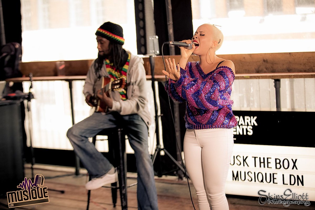 MusiqueLDN's tweet photo. The lovely @melodimusicoffi gracing our stage #Musiquebox #Buskthebox @boxpark so much love. https://t.co/LuuJQe5CYr