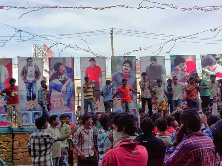 TejaJanasenaa's tweet photo. #Crazyyyyyyyyy
@SuryaNandepu  @IamArjuun 

#3YearsForIHAttarintiDaredhi https://t.co/UU9upbVYdu