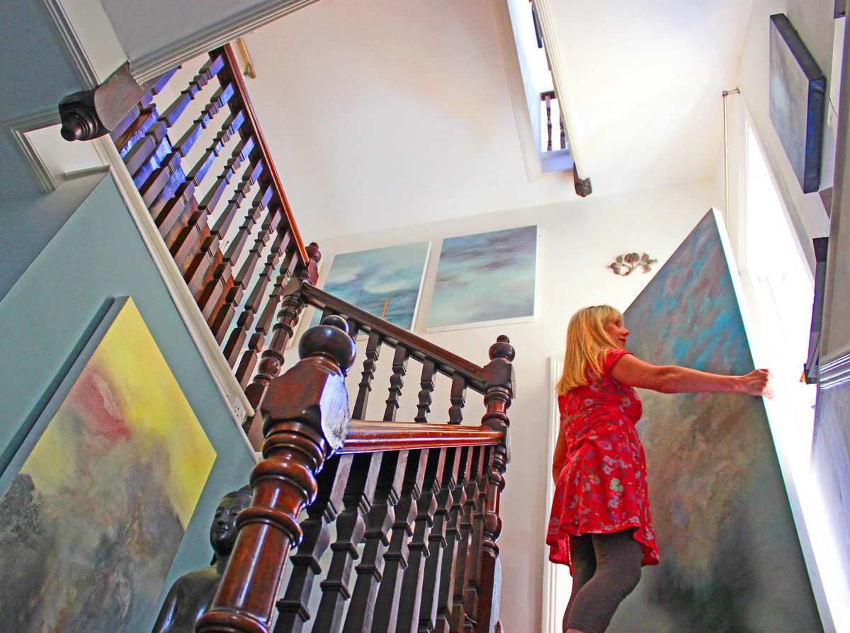 wtowandsworth's tweet photo. Artists are getting ready for Wandsworth Artists Open House this weekend! Meet and support your local artists. https://t.co/ZkzurvBHR3 https://t.co/NP4v5qjtFl