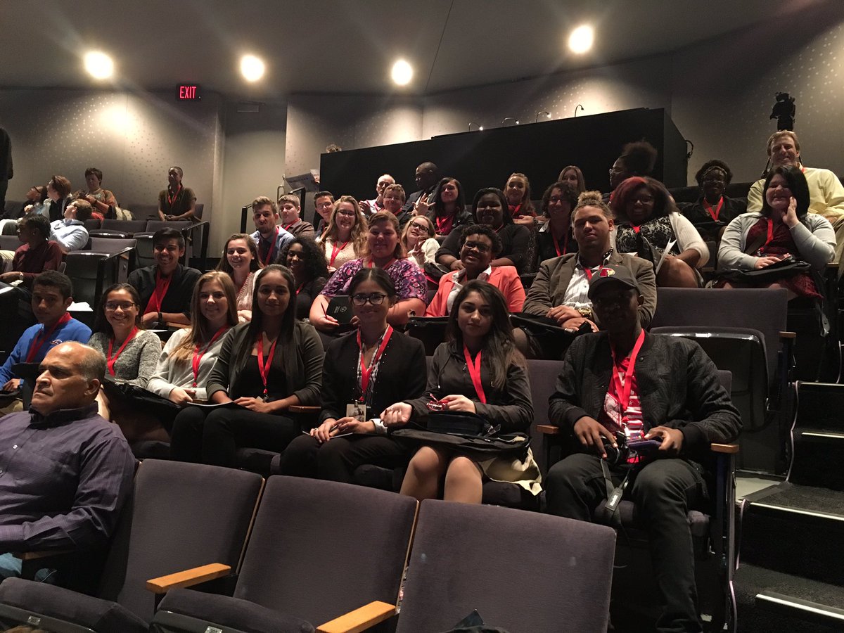 bachkelly9's tweet photo. #IF16 #ThrivalsIX #KNOWmoore https://t.co/KSKDklXEZv