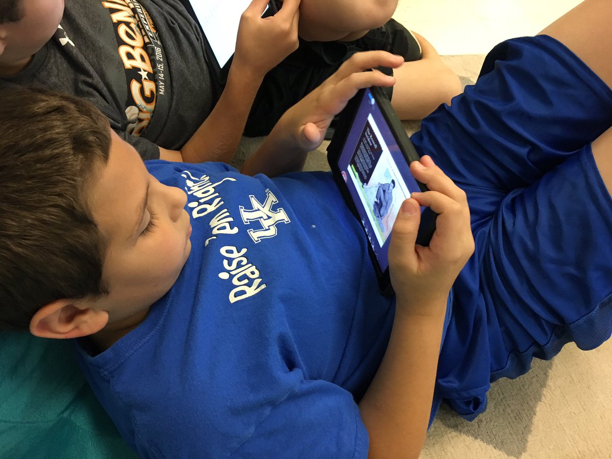 PreisigJessica's tweet photo. Ss @MrsBarnhill4 enjoy Epic for high interest fiction &amp; nonfiction text during independent reading #asd1 #pvespride #girlslikespiders 🕷 https://t.co/cYPQw73LVY