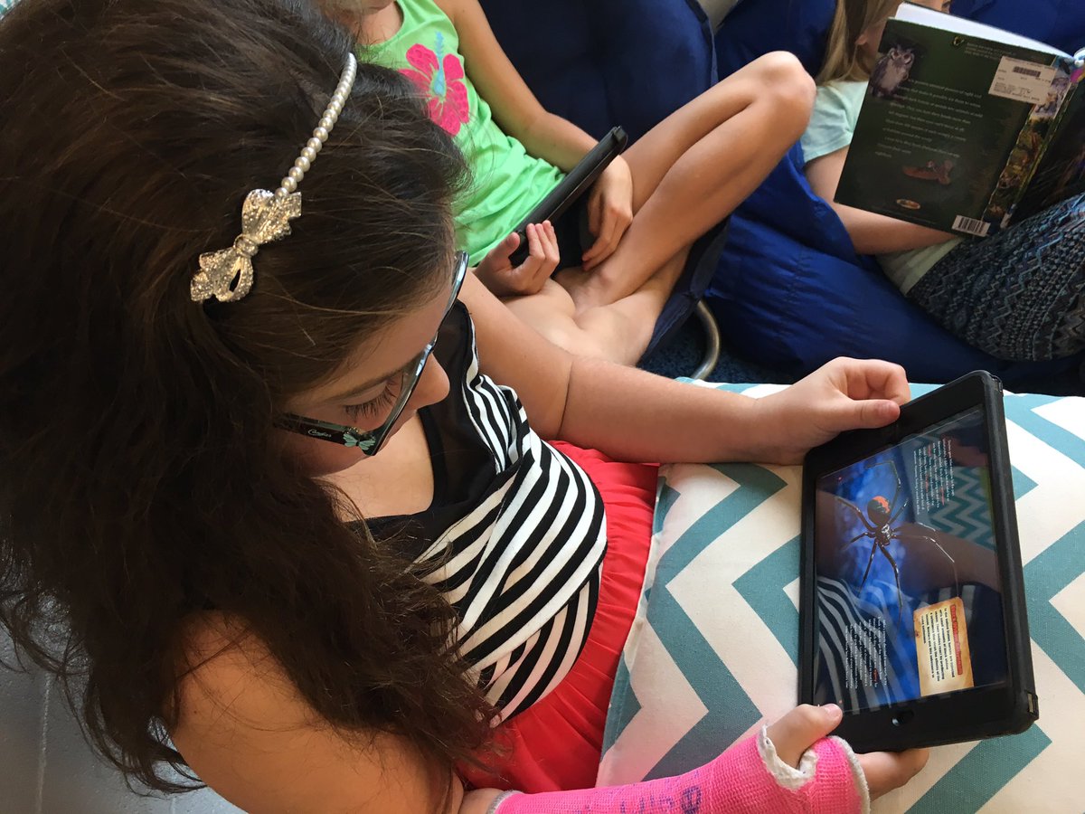 PreisigJessica's tweet photo. Ss @MrsBarnhill4 enjoy Epic for high interest fiction &amp; nonfiction text during independent reading #asd1 #pvespride #girlslikespiders 🕷 https://t.co/cYPQw73LVY