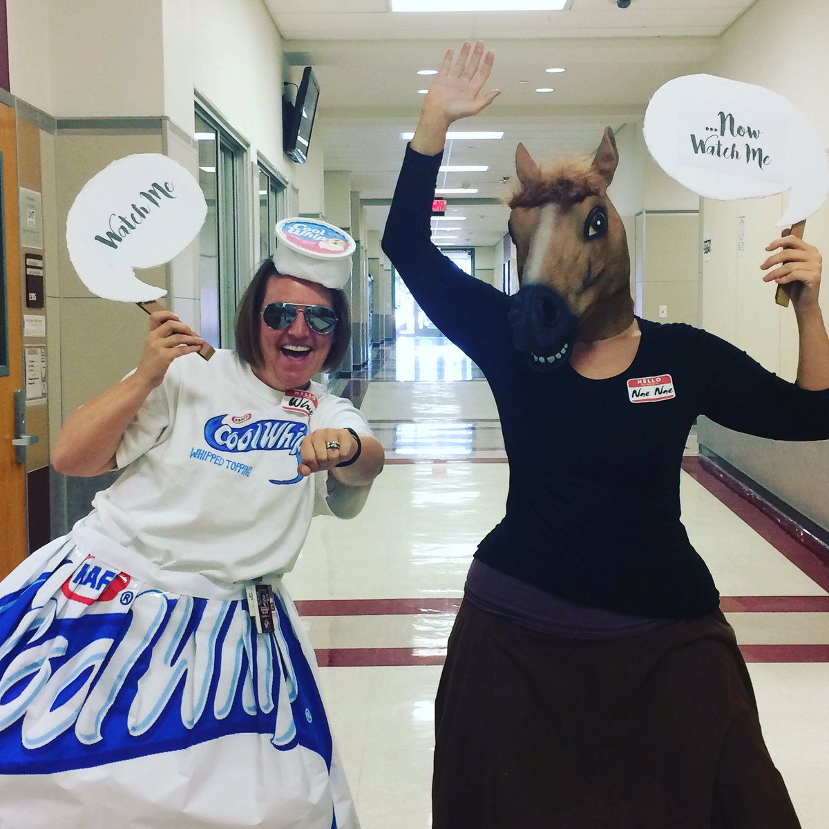 farmer_yearbook's tweet photo. #lhsspiritday #twinning #teachers https://t.co/H4GweogRnA
