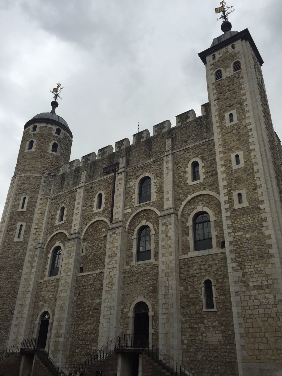 SNC_London's tweet photo. @sundilu Hmmm...I'll have to work on that! For now, here's one of the Tower of London! #snctincan https://t.co/WFUm8vOmXz