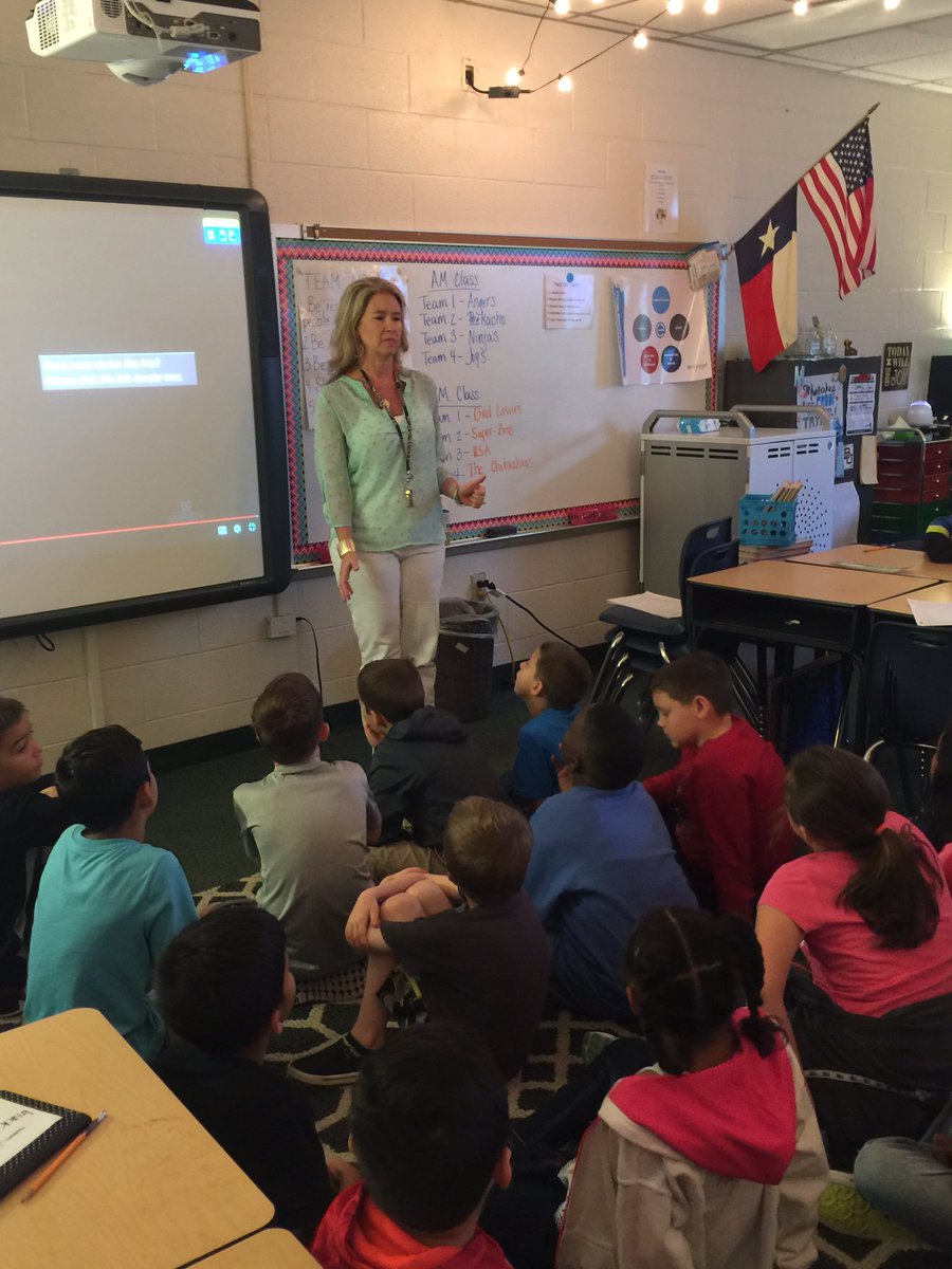 CherBearCountz's tweet photo. Mrs. Stringer, counselor SJE asked third grade HELM students for help. She needs them to find books that help students deal w/ change. https://t.co/paPnbe7nnJ