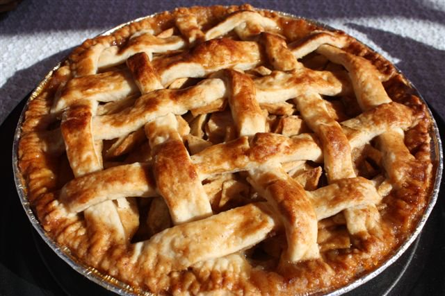 TourismHamilton's tweet photo. Bake a good pie? Why not prove it @AncasterFM's #applepiecontest Sept 28 in #HamOnt. https://t.co/lRrCIKM2DN https://t.co/GhiMMh8Gxx