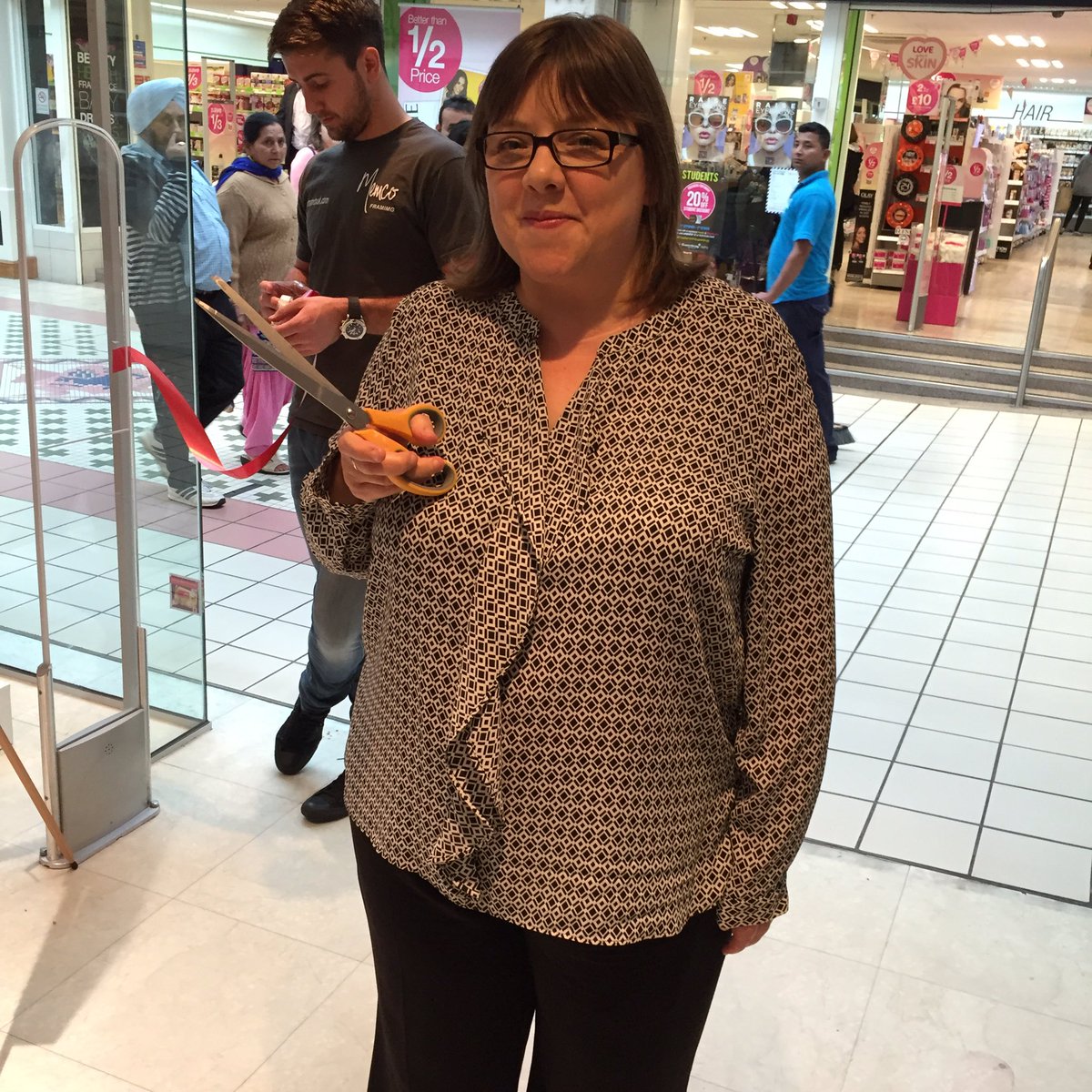 <a href="/A_Kfoundation/">A Knights Foundation</a> <a href="/AnthonyKnights/">Tony Knights</a> <a href="/DebbieJoyField/">DebbieField</a> Enjoyed the opening, well cut Debbie 😊 Looking 4ward to developing synergy with <a href="/YateleyUtdFC/">Yateley United FC</a>