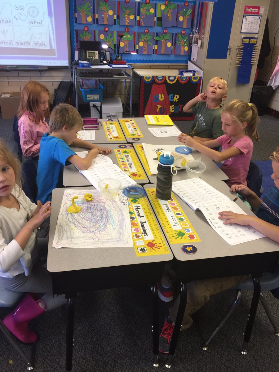 NevinCoppock's tweet photo. Fun learning in Mrs. Sowder's class! https://t.co/o06Xac884U
