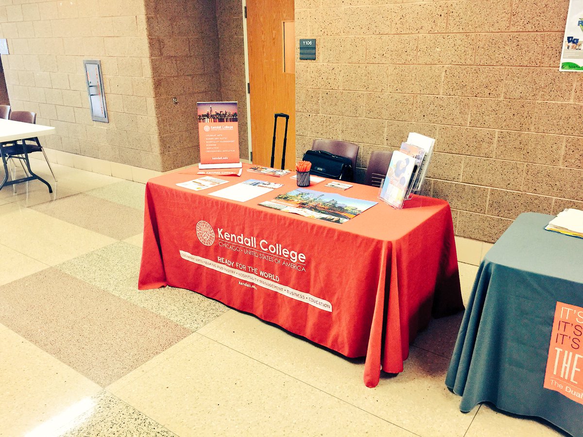 JTKendallField's tweet photo. Transfer Expo at Kennedy-King College . Kendall College offers course by course assessment for transfer students@KendallCollege @KK_College https://t.co/SZCbI1aZyT