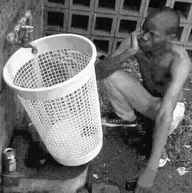 هذا حال المواطن اليمني منتظر الخير وبدون فائده