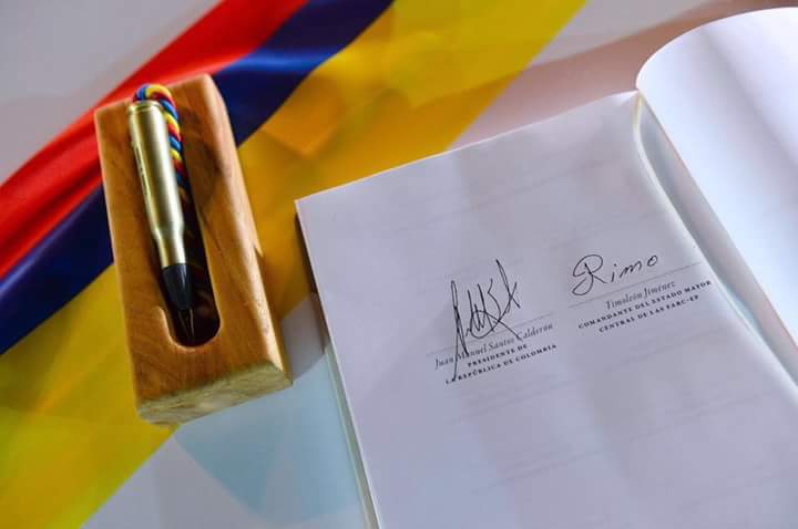Saludo al pueblo colombiano, celebro la #FirmaDeLaPaz y digo #SiALaPaz #PazEnColombia y en toda América Latina.