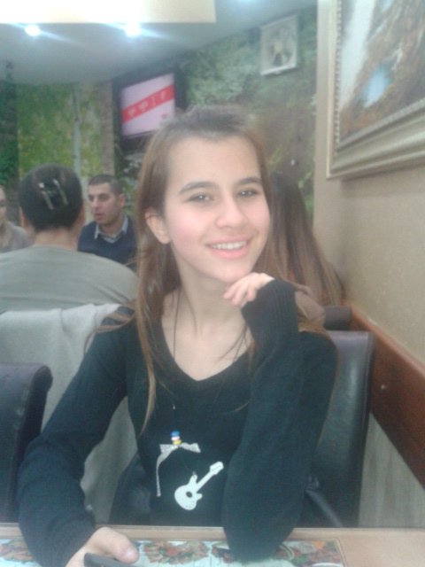 Sen görmesen belki gören olur 13 yaşındaki YAĞMUR KIRTAY  kayıp lütfen RT
annesi Alev 05349194929 İZMİR 

İNSANLIK NAMINA HERKES RT